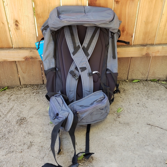Columbia Unisex Wildwood Frame II Hiking Travel Backback - Picture 10 of 16